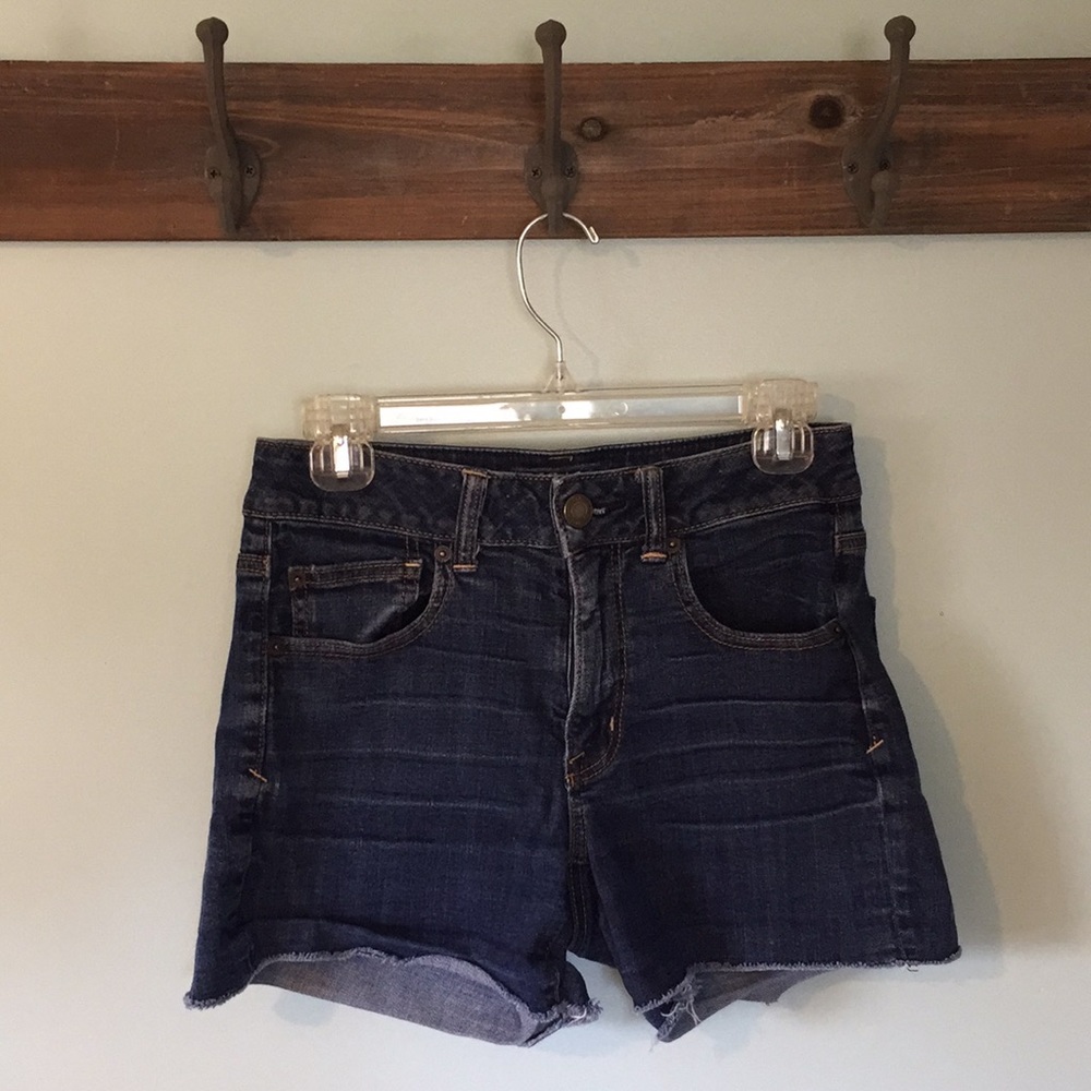 American Eagle super stretch jean shorts, size 6